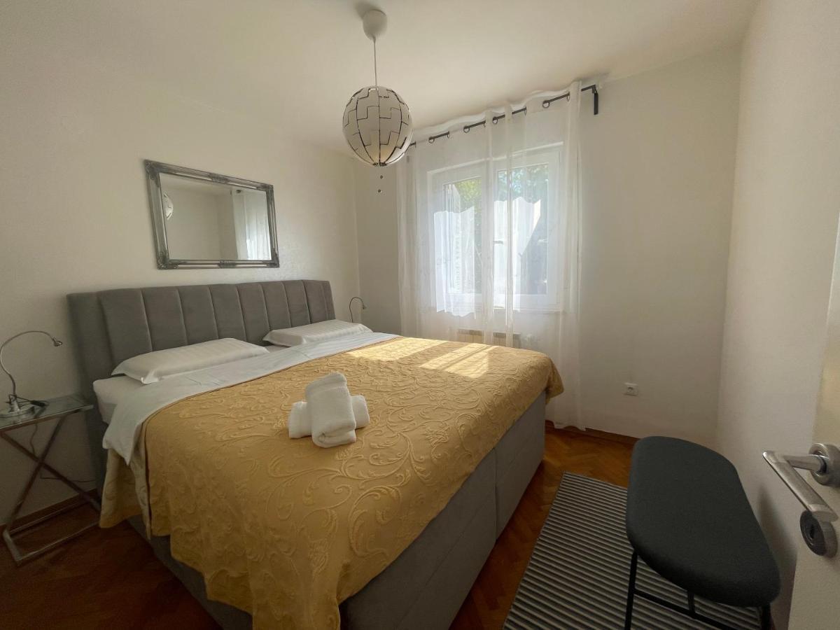 Apartments Bloom Near The Beach ポレッチ エクステリア 写真